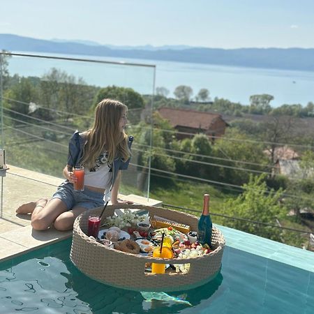 Casa Farmak - 4 Bedroom Lux Apartment With Infinity Pool & Lake View أوهغيد المظهر الخارجي الصورة