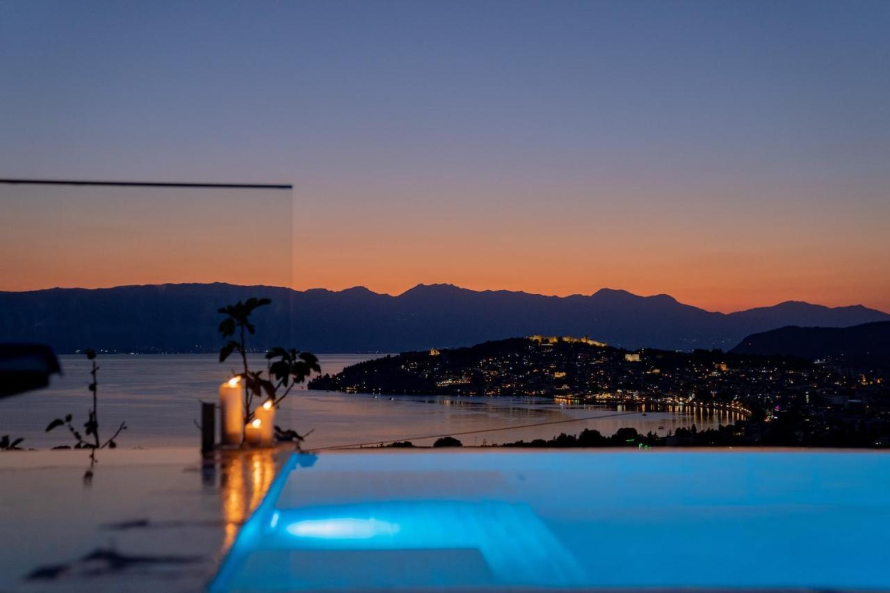 Casa Farmak - 4 Bedroom Lux Apartment With Infinity Pool & Lake View أوهغيد المظهر الخارجي الصورة