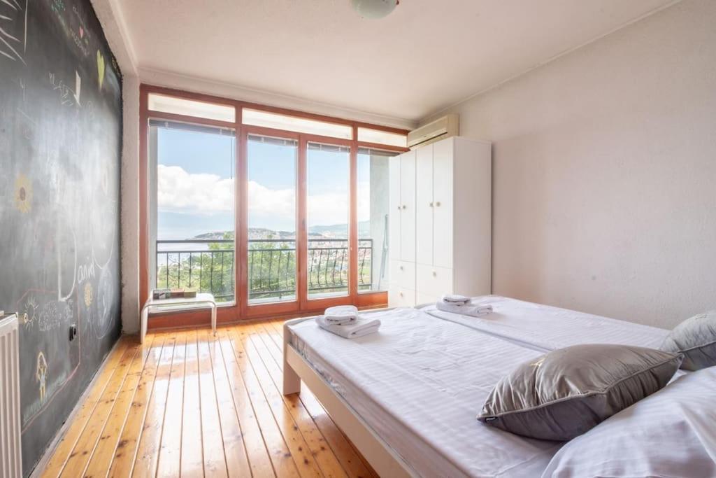 Casa Farmak - 4 Bedroom Lux Apartment With Infinity Pool & Lake View أوهغيد المظهر الخارجي الصورة