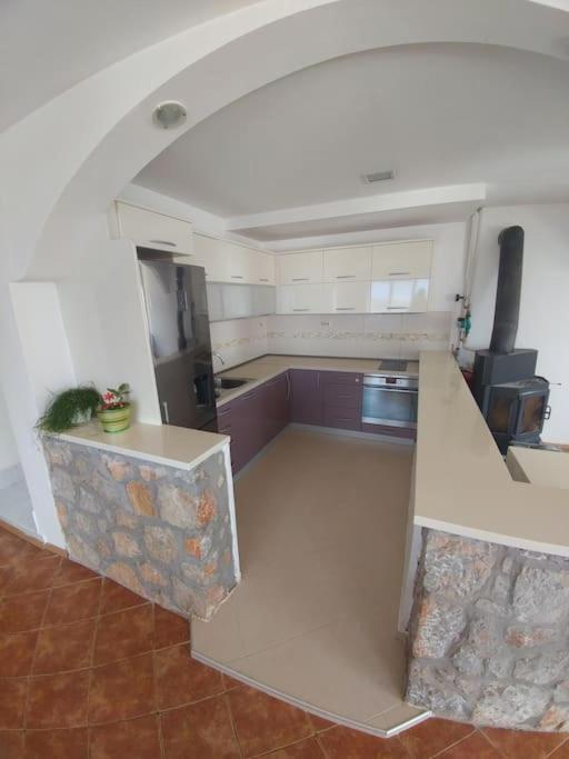 Casa Farmak - 4 Bedroom Lux Apartment With Infinity Pool & Lake View أوهغيد المظهر الخارجي الصورة